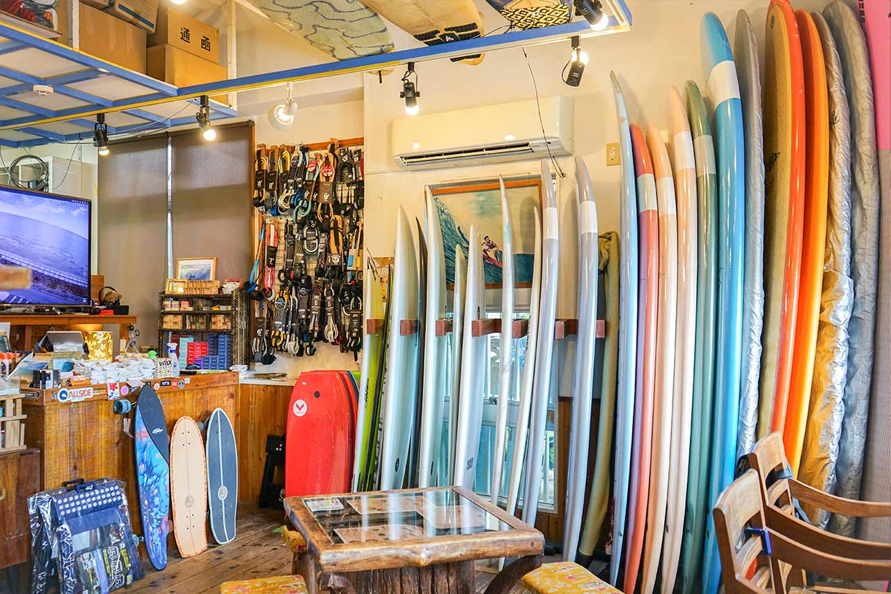 ISLAND BREAK（アイランドブレイク_北谷町・砂辺エリアでのんびりチルアウト。ローカル＆アメリカンな休日のすすめ