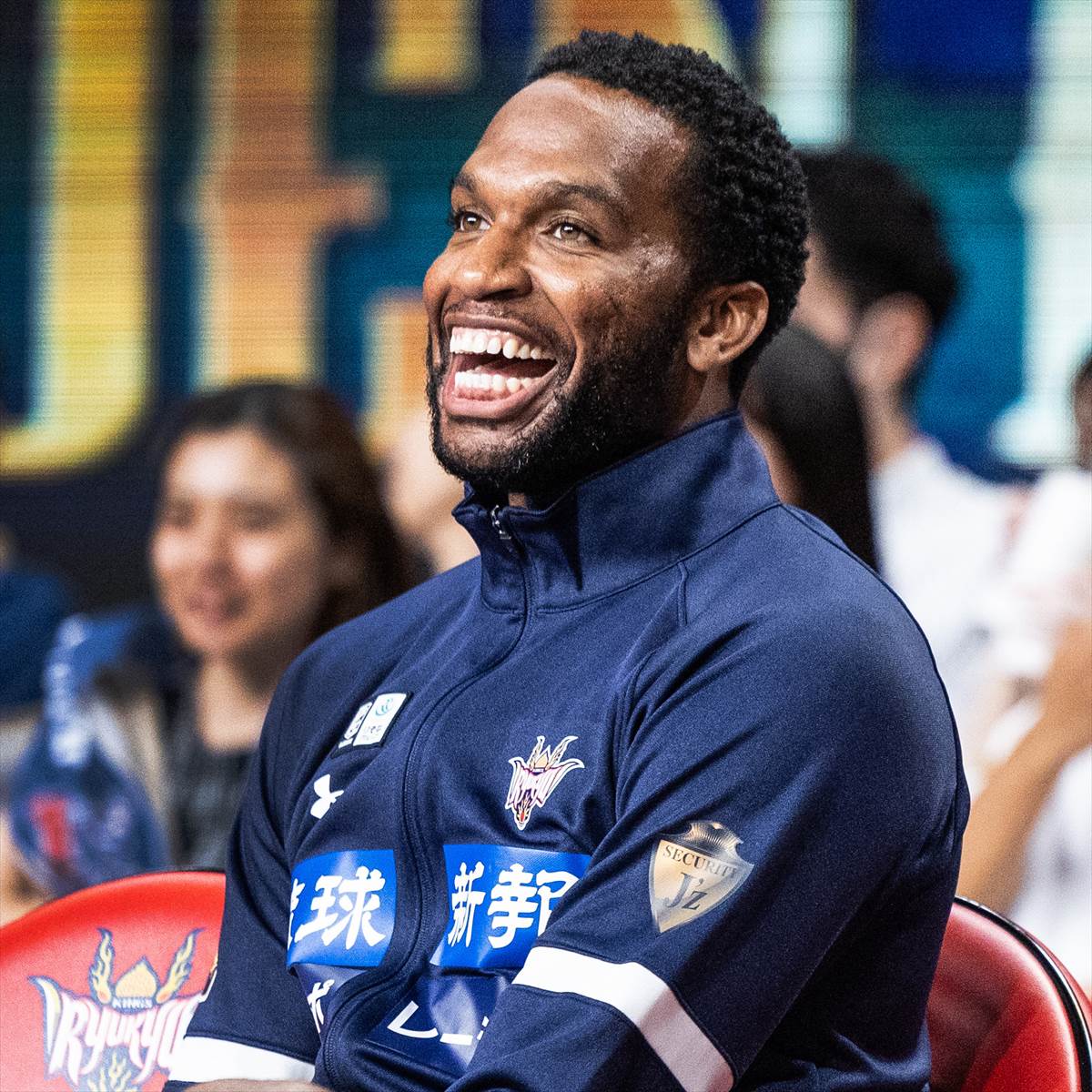 琉球ゴールデンキングス ユニフォーム　ビックロー 琉球ゴールデンキングス ユニフォームビックロー