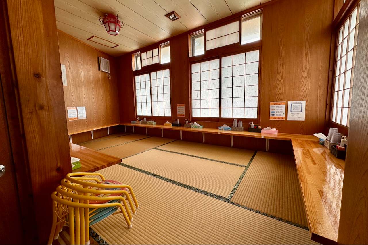 無添加ダシでカラダにやさしい自然な味わい「沖縄そば わらまる商店」（南城市）