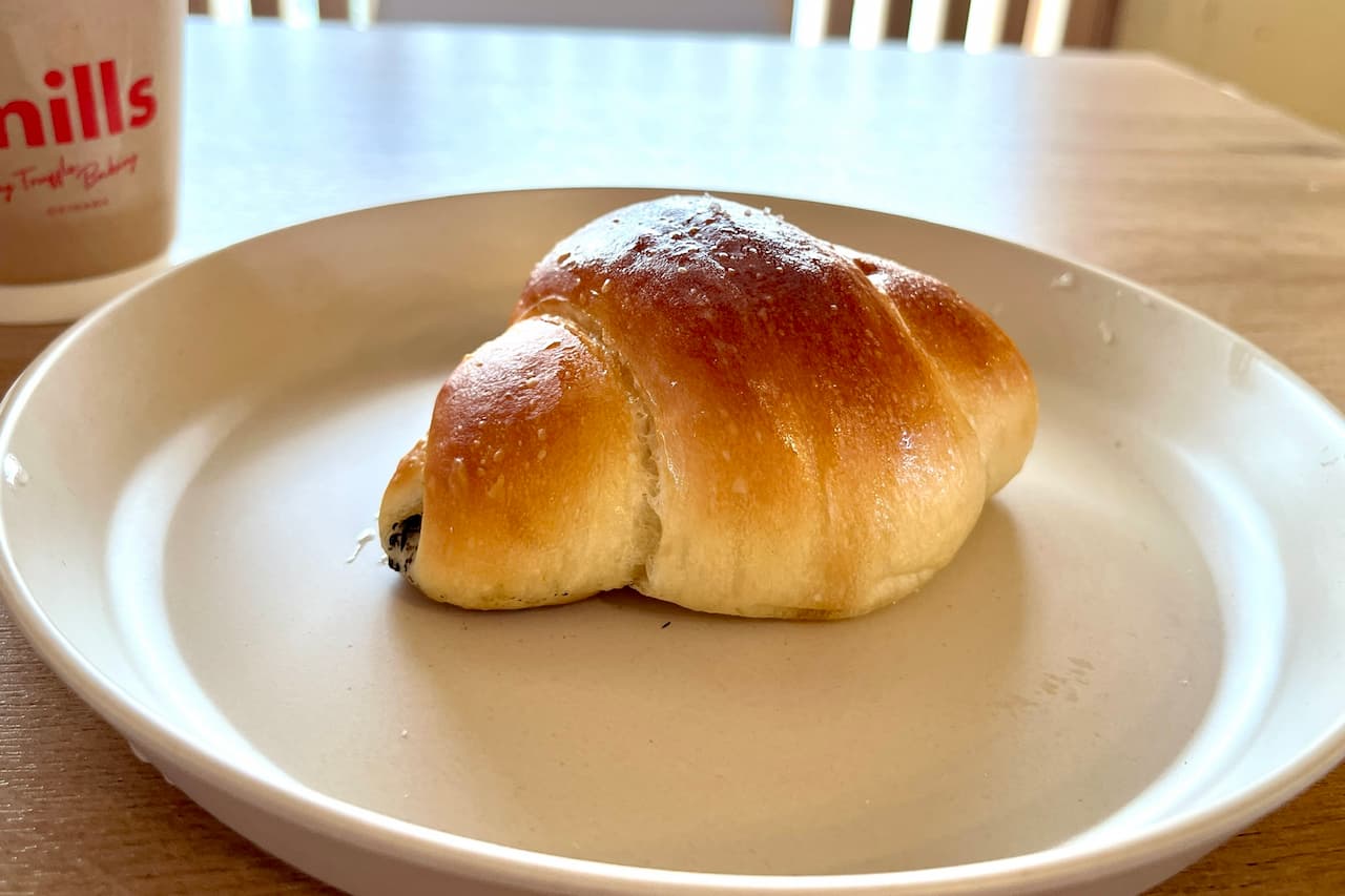 沖縄の絶景とともにおいしいパンを味わおう！「mills by TruffleBAKERY（ミルズバイトリュフベーカリー）」で特別なひとときを（浦添市）
