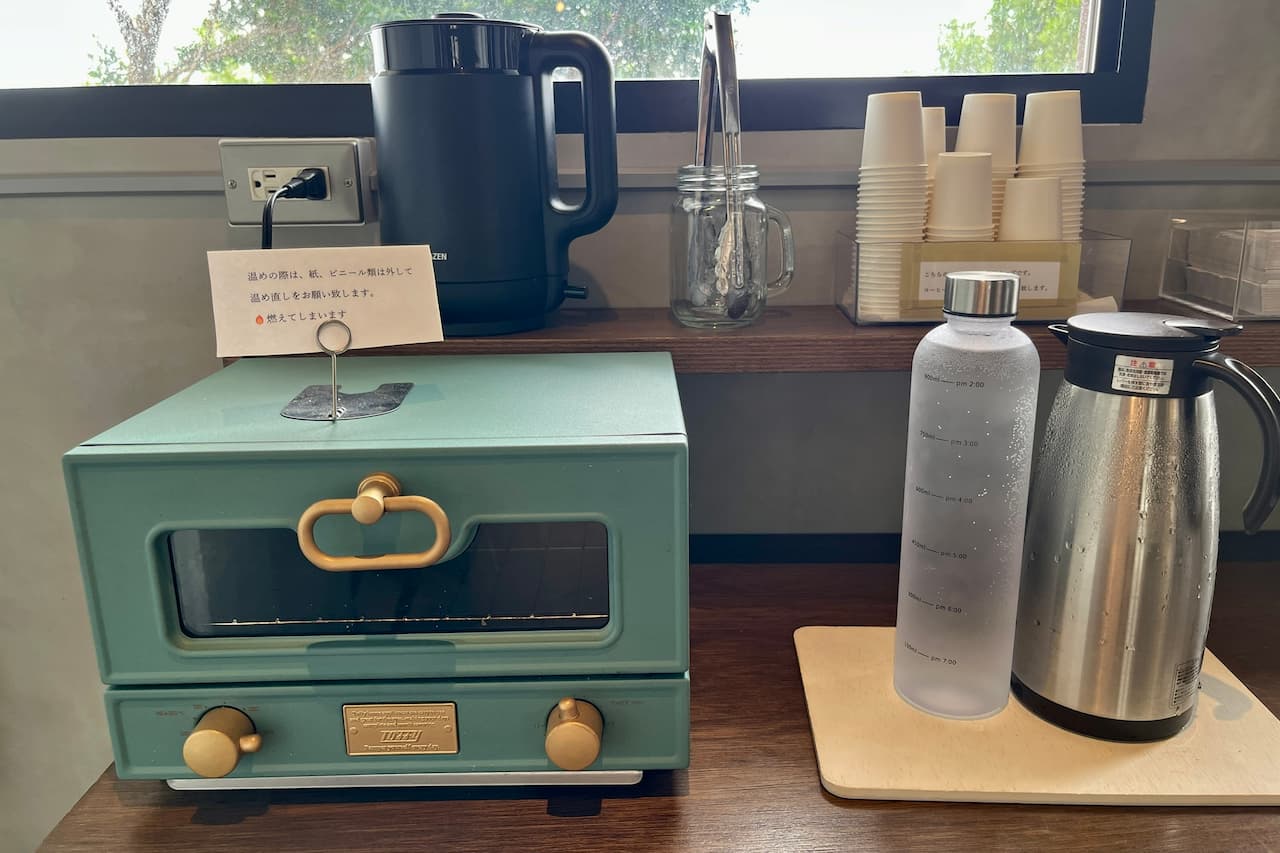 沖縄の絶景とともにおいしいパンを味わおう!「mills by TruffleBAKERY(ミルズバイトリュフベーカリー)」で特別なひとときを(浦添市)