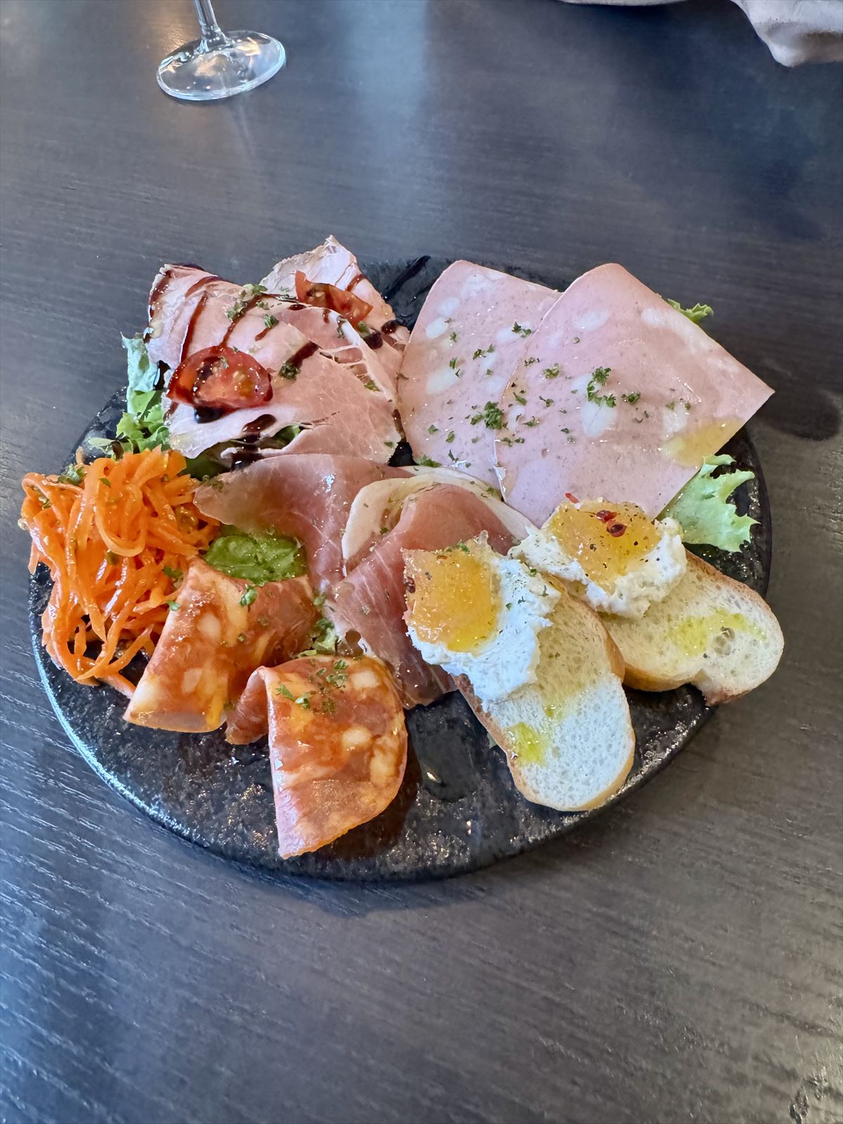 隠れ家イタリアンで笑いとピッツァが止まらない夜「Cucina KiYO(クッチーナ キヨ)」~キャンヒロユキの「とー、飲み歩きやってみよう」〜