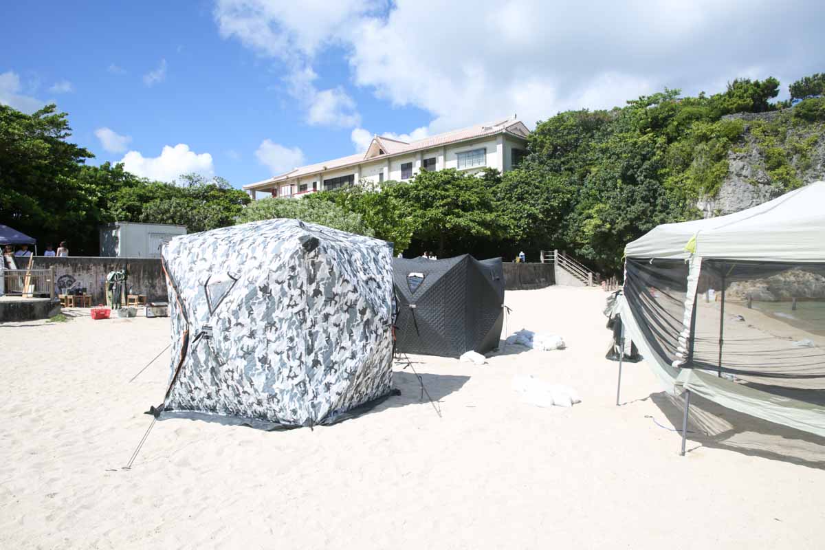 都会のまんなかにエメラルド!那覇市街からすぐ行けるオアシス「波の上ビーチ」を徹底解剖(那覇市)
