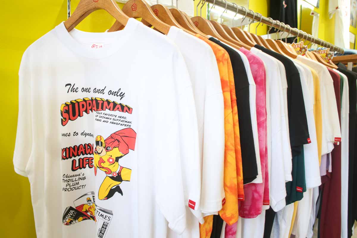 アパレルも小物も個性が光る！「スッパイマンショップ 国際店」でファッションにスパイスを（那覇市）