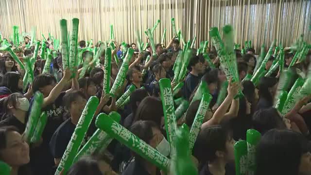 末吉良丞は語っていた「夏に優勝する高校が一番強い。沖縄尚学がその名に恥じない存在になる」二枚看板で制した歴史的快挙