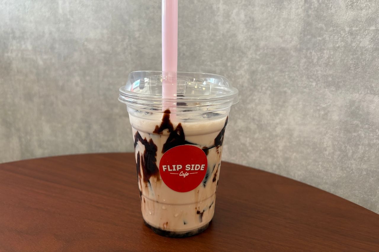 親子で楽しむ公園帰りのモーニング!手ごね焼きたてワッフルが絶品「Flip Side Cafe(フリップサイドカフェ)」(沖縄市)