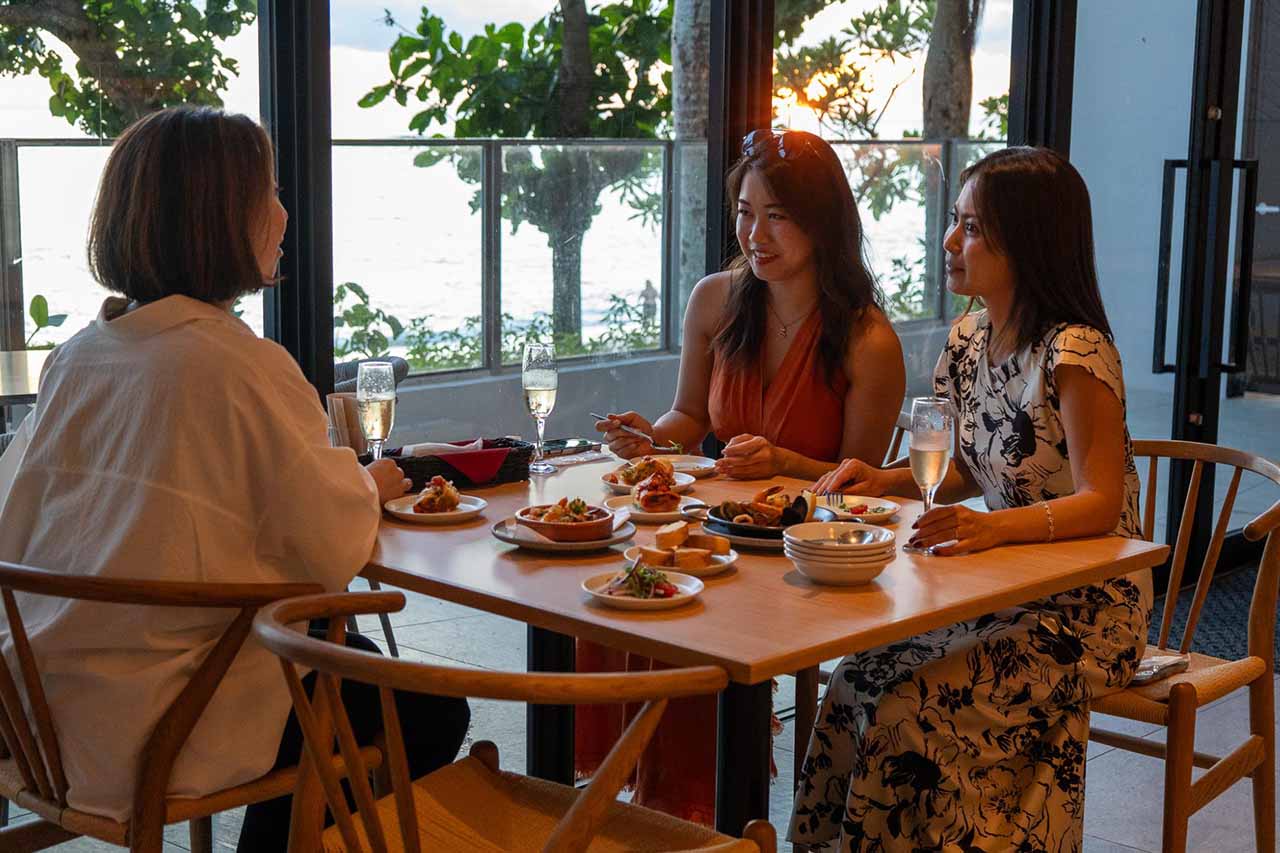 沖縄の絶景ホテルで贅沢女子旅！LAZOR SEA RESORT（ラソール シー リゾート）サウナ・天然ビーチ・サンセットに癒される（読谷村）
