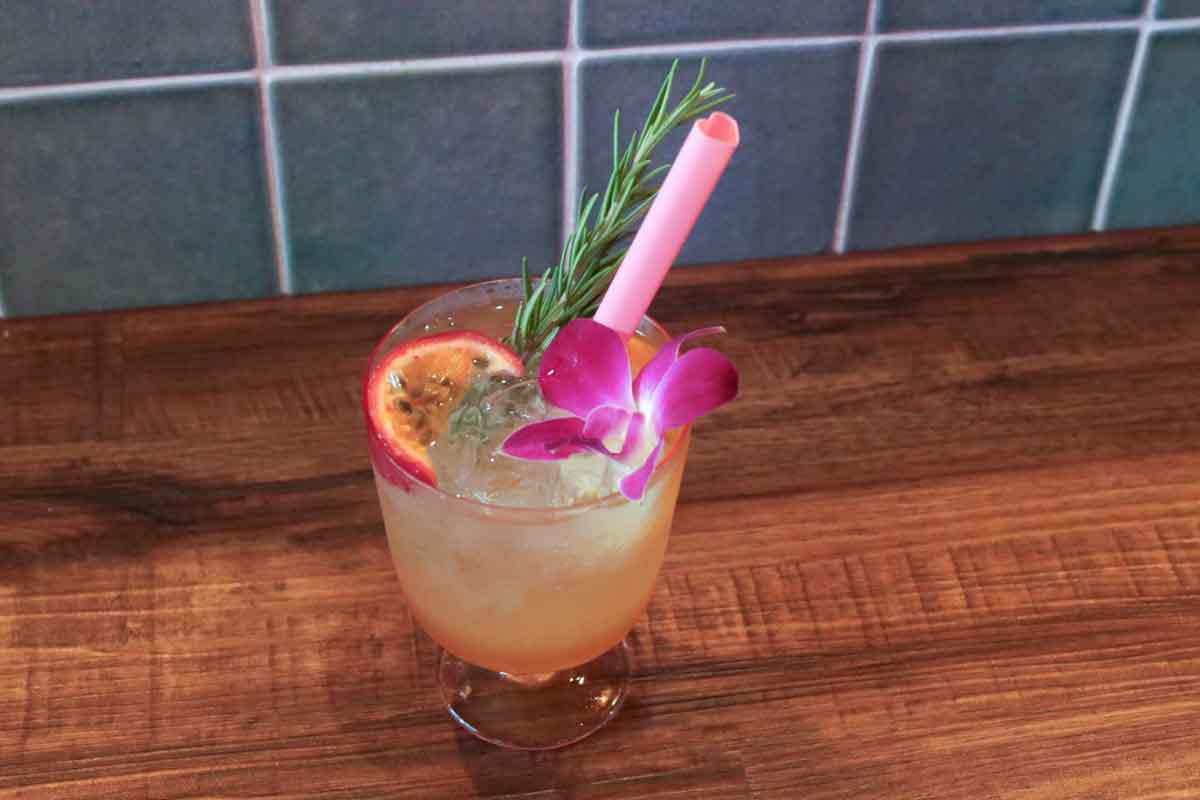 罪悪感ゼロのヘルシーチャージ！「Freshly Bowl」のアサイーボウル＆グリークヨーグルトを毎日の習慣にしちゃおう（那覇市）