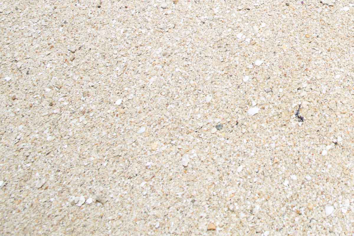 天然に近い人工ビーチ！穏やかな時間が流れる「ふるさと海岸（浜比嘉ビーチ）」の魅力を徹底解説（うるま市）