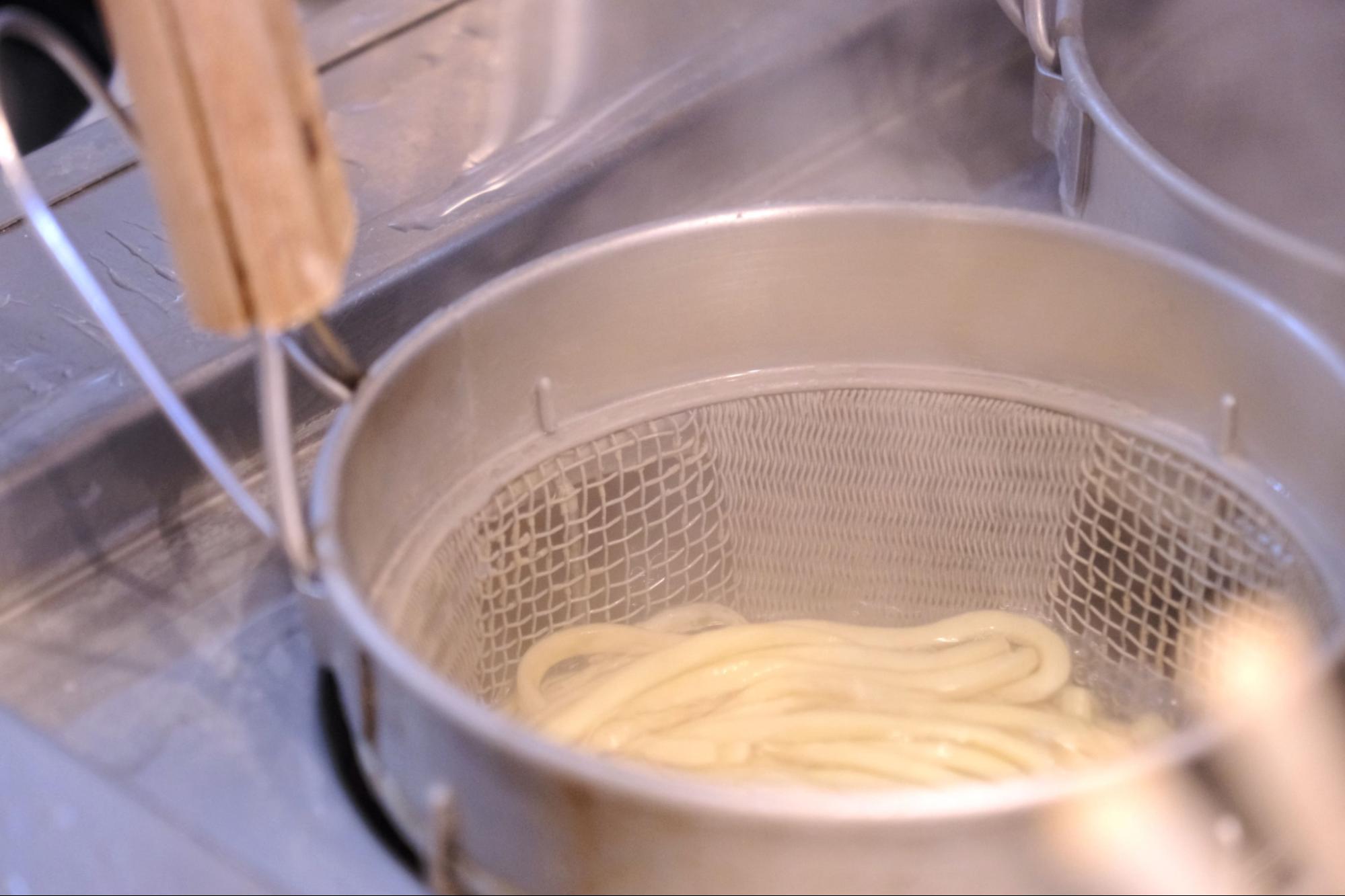 王道を行く「ゴールデンユース」は“沖縄家系ラーメン”の地平を切り拓く（宮古島）