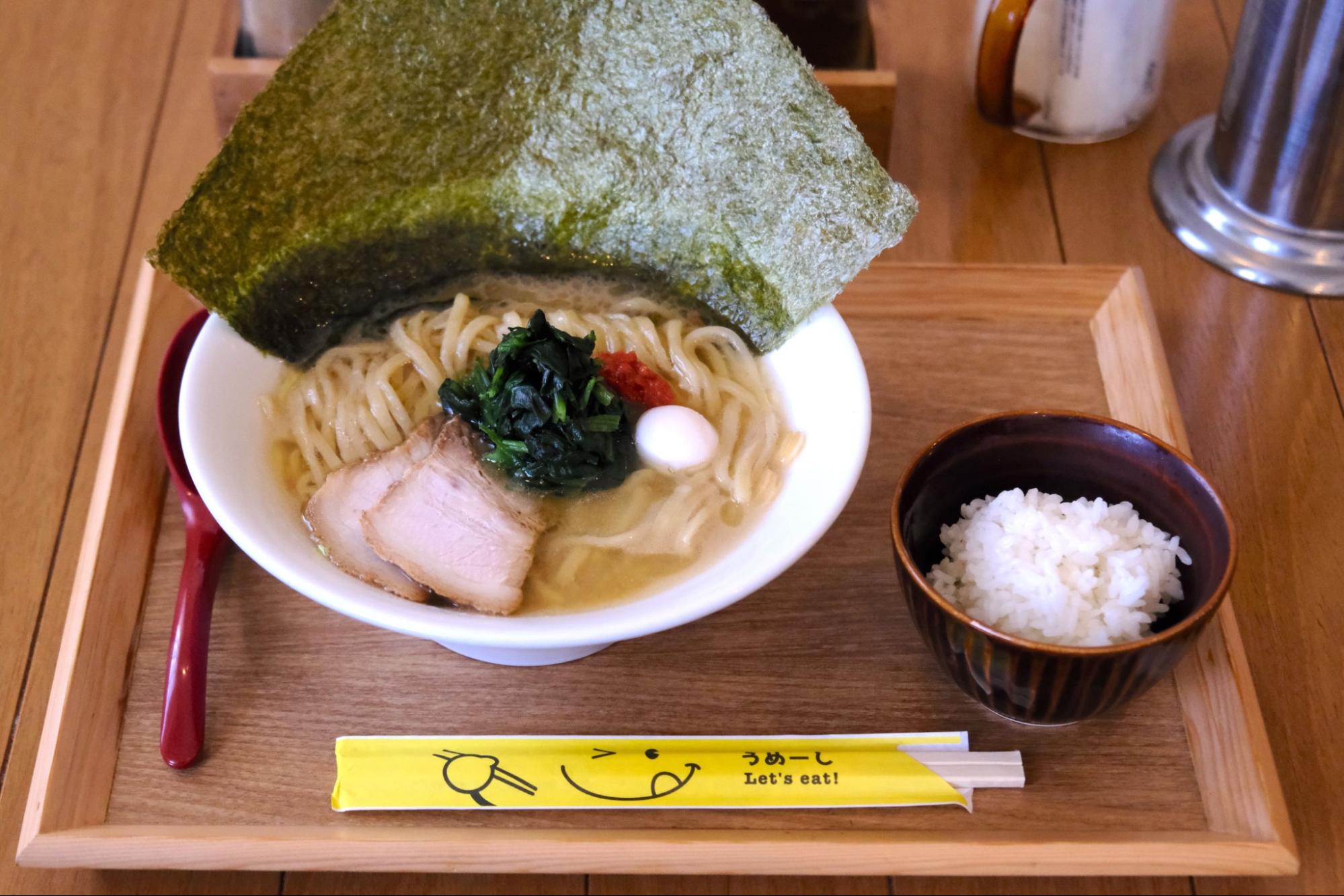 王道を行く「ゴールデンユース」は“沖縄家系ラーメン”の地平を切り拓く（宮古島）