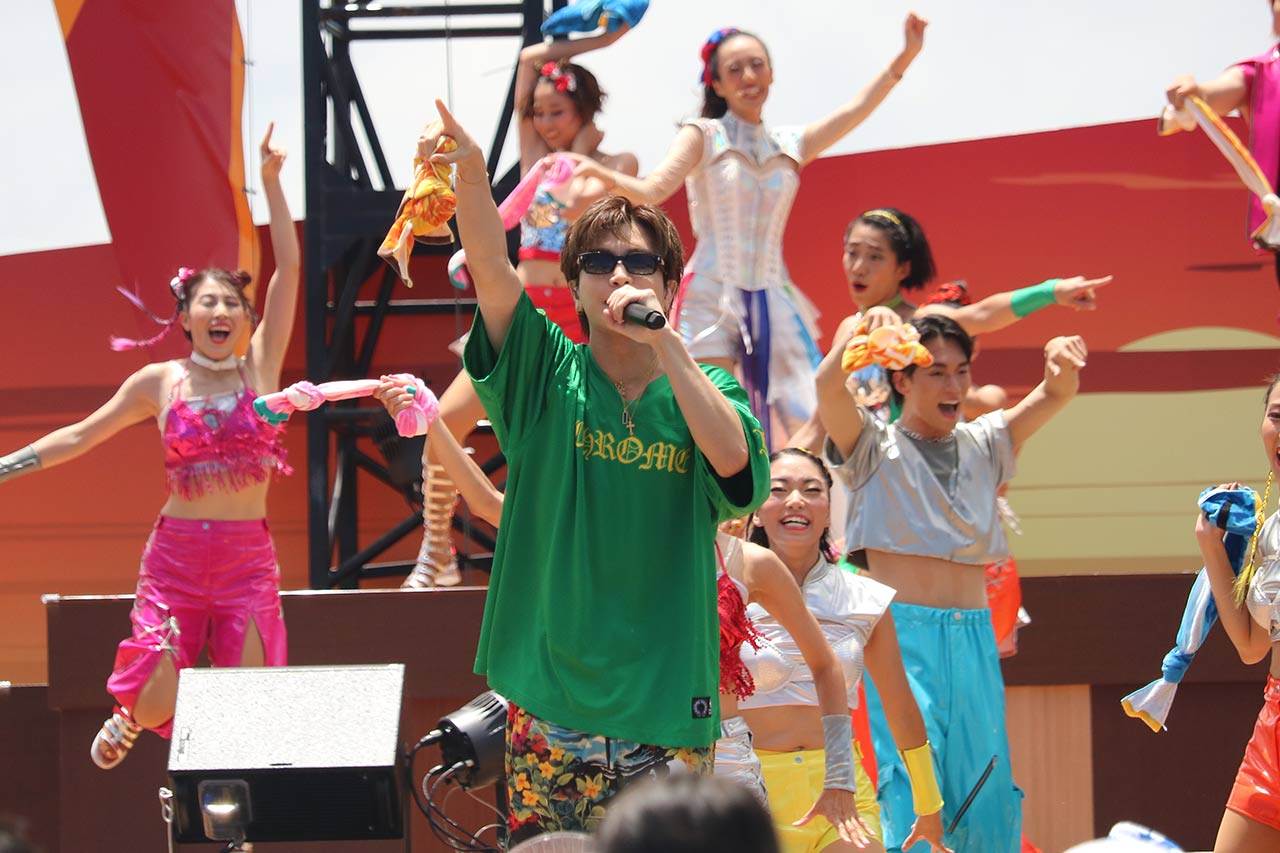 岩田 剛典が”ジャングリア沖縄で”ズブ濡れ！？沖縄で初ライブ！