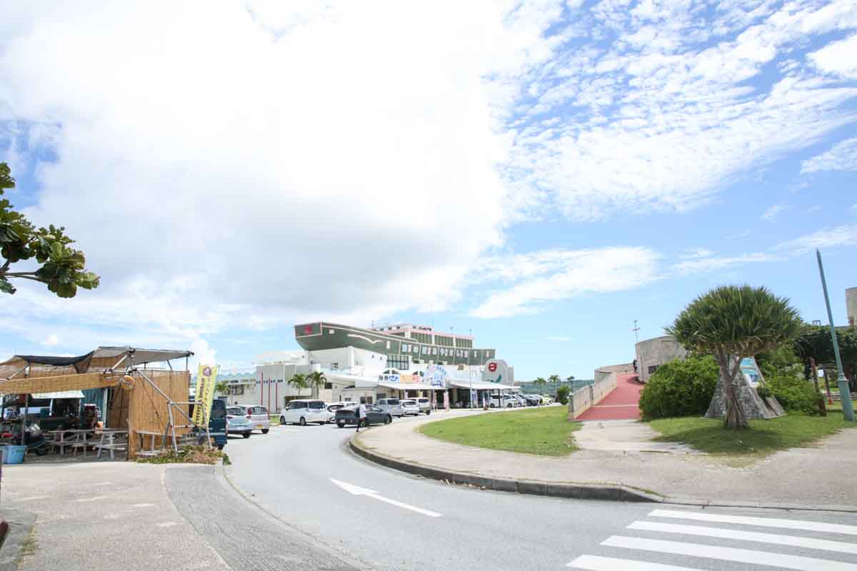 ドライブのついでじゃもったいない！海中道路ビーチを遊び尽くそう（うるま市）
