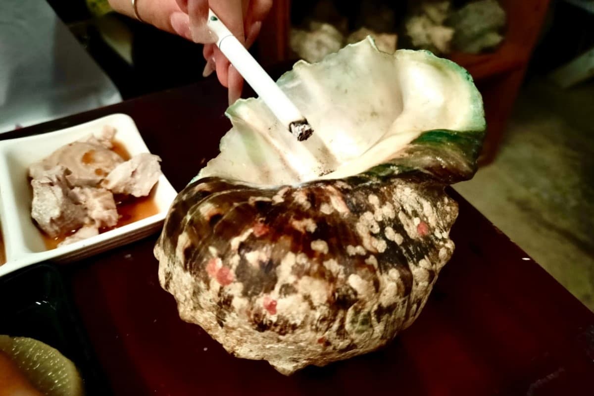 本当に1000円！？ 「川かみ鮮魚」女性専用せんべろ！コスパ限界突破おつまみメニューに仰天【沖縄ハシゴ酒】（那覇市）