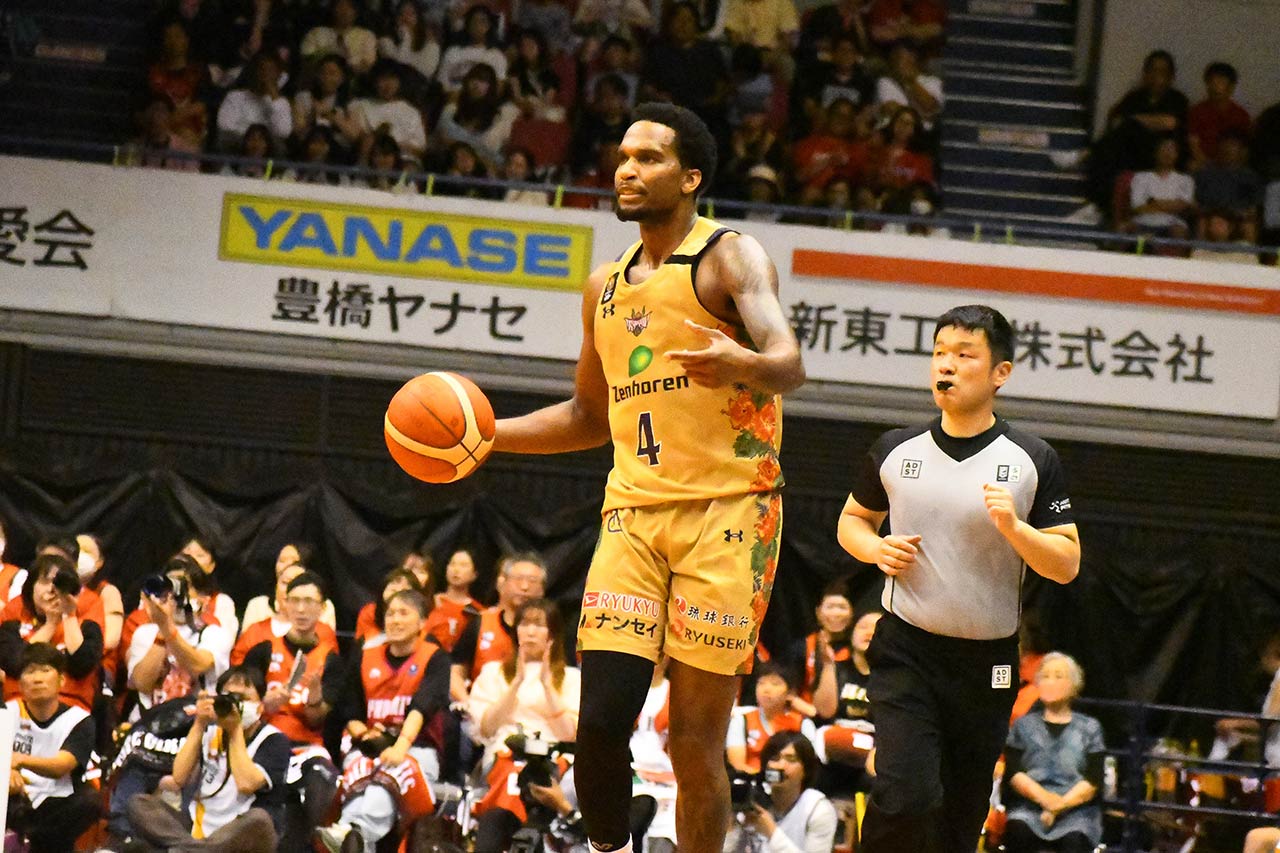 「神の右手」あの5.3秒に起きたコト…琉球ゴールデンキングス・松脇圭志に30分をかけて聞いてみた
