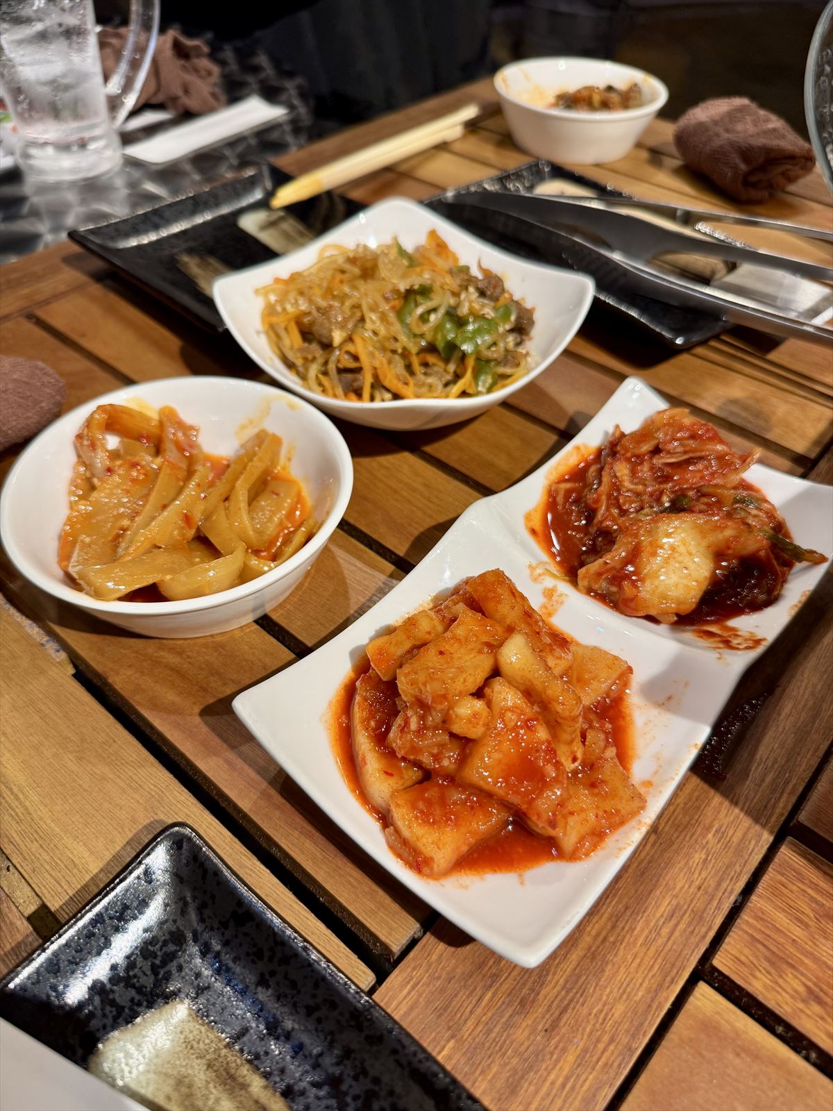 京都ならではの焼肉の食べ方って!? 那覇市の焼肉新名所!「焼肉ホルモン 赤白(あかしろ)」~キャンヒロユキの「とー、飲み歩きやってみよう」〜