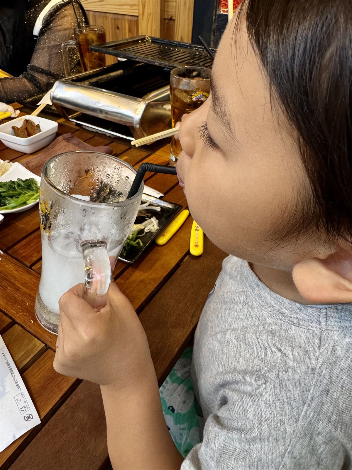 京都ならではの焼肉の食べ方って!? 那覇市の焼肉新名所!「焼肉ホルモン 赤白(あかしろ)」~キャンヒロユキの「とー、飲み歩きやってみよう」〜