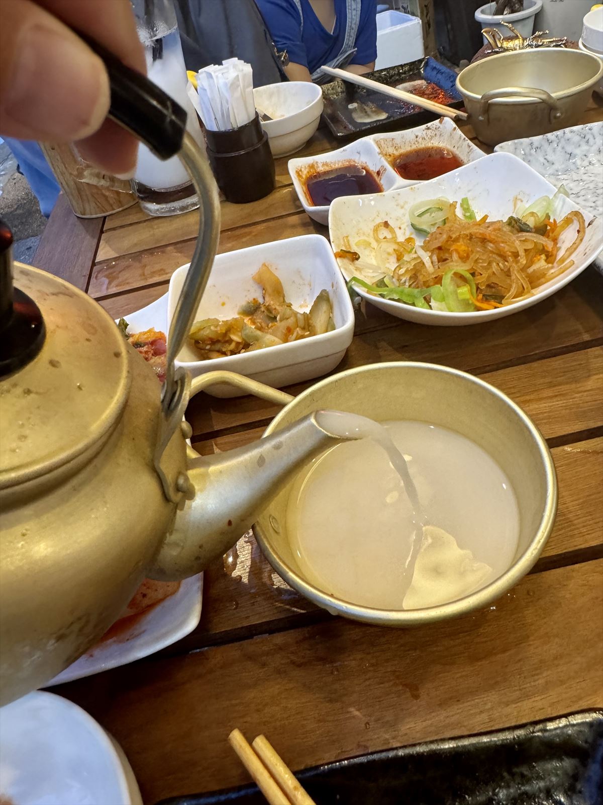 京都ならではの焼肉の食べ方って!? 那覇市の焼肉新名所!「焼肉ホルモン 赤白(あかしろ)」~キャンヒロユキの「とー、飲み歩きやってみよう」〜