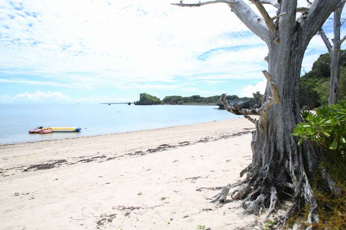 浜比嘉島にある穴場！沖縄の自然が残る「ムルク浜ビーチ」を徹底解説（うるま市）