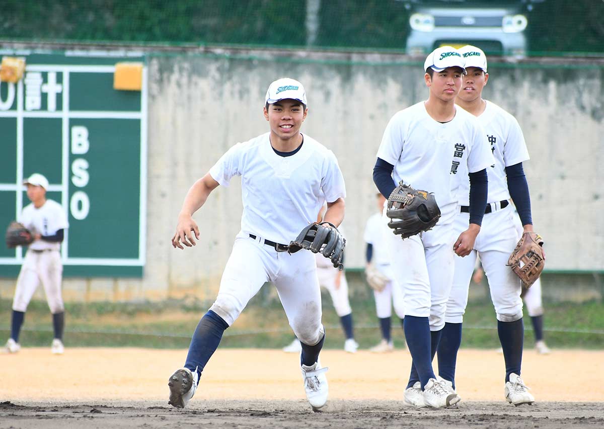 U18代表候補を“変化球三つ”で3球三振…沖縄尚学が誇る最速150キロ左腕「末吉良丞」の確かな進化、憧れの『宮城大弥』に近づく