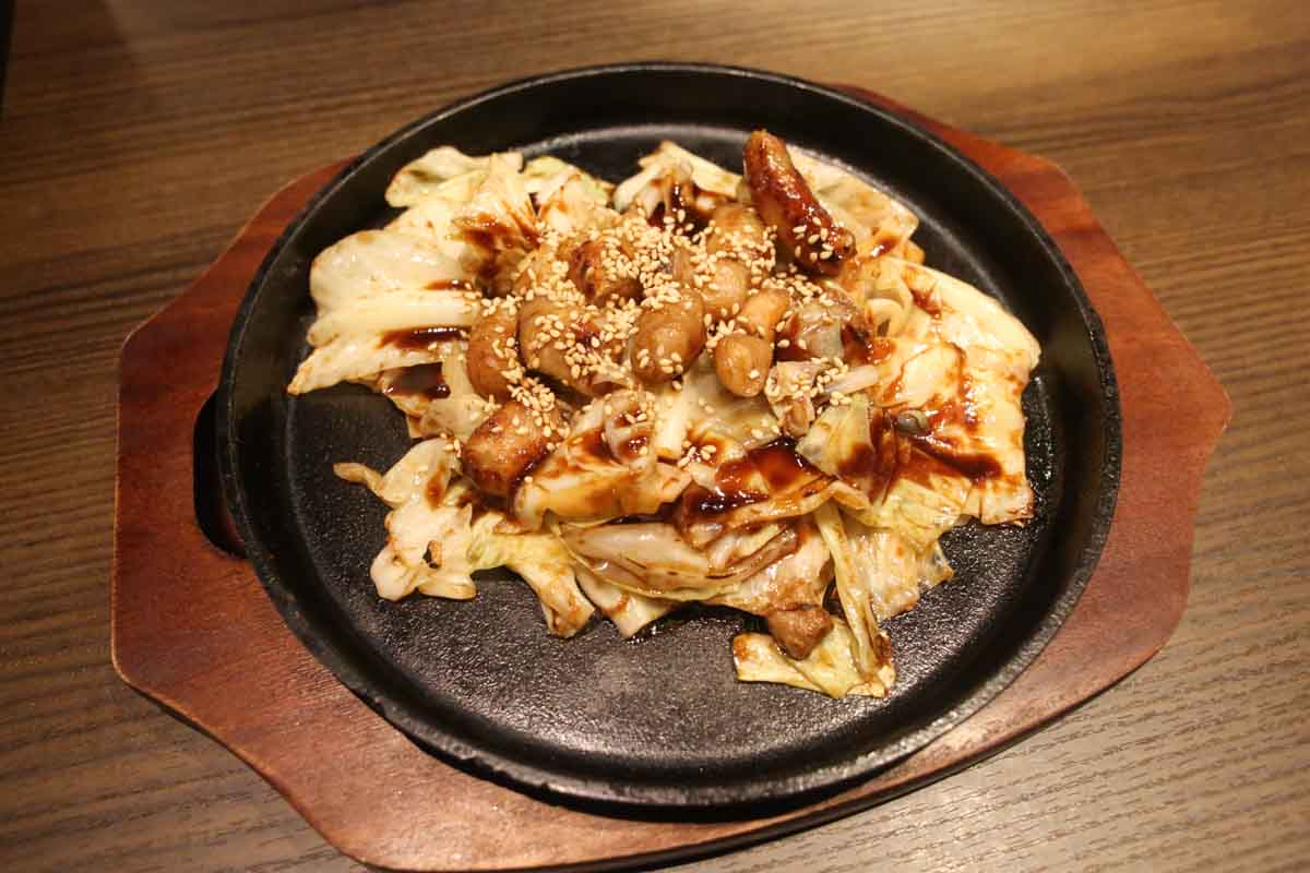 ごはん＆スープはおかわり自由！ガッツリ食べたい人も大満足の「琉球ホルモン 将」のお得な肉ランチ（那覇市）
