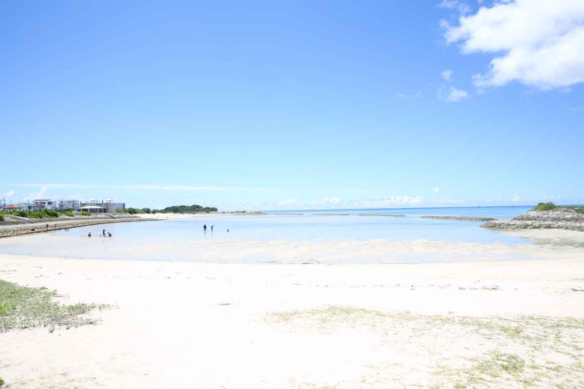 地元民が愛する公園内の小さなビーチ！「南浜公園 潮崎ビーチ」徹底ガイド（糸満市）