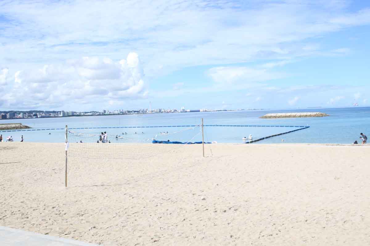 子ども連れでもあんしん！大人も子どももみんなで楽しめる「北谷公園 サンセットビーチ」を徹底解説（北谷町）