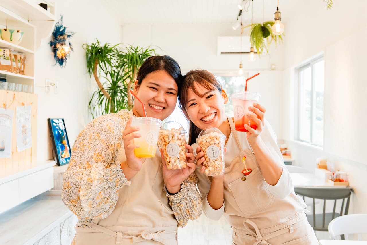 【ジャングリア沖縄近く】沖縄そばカフェ「ととと」NEWオープン!あっさり豚骨白湯そば&カフェメニューを堪能(今帰仁村)
