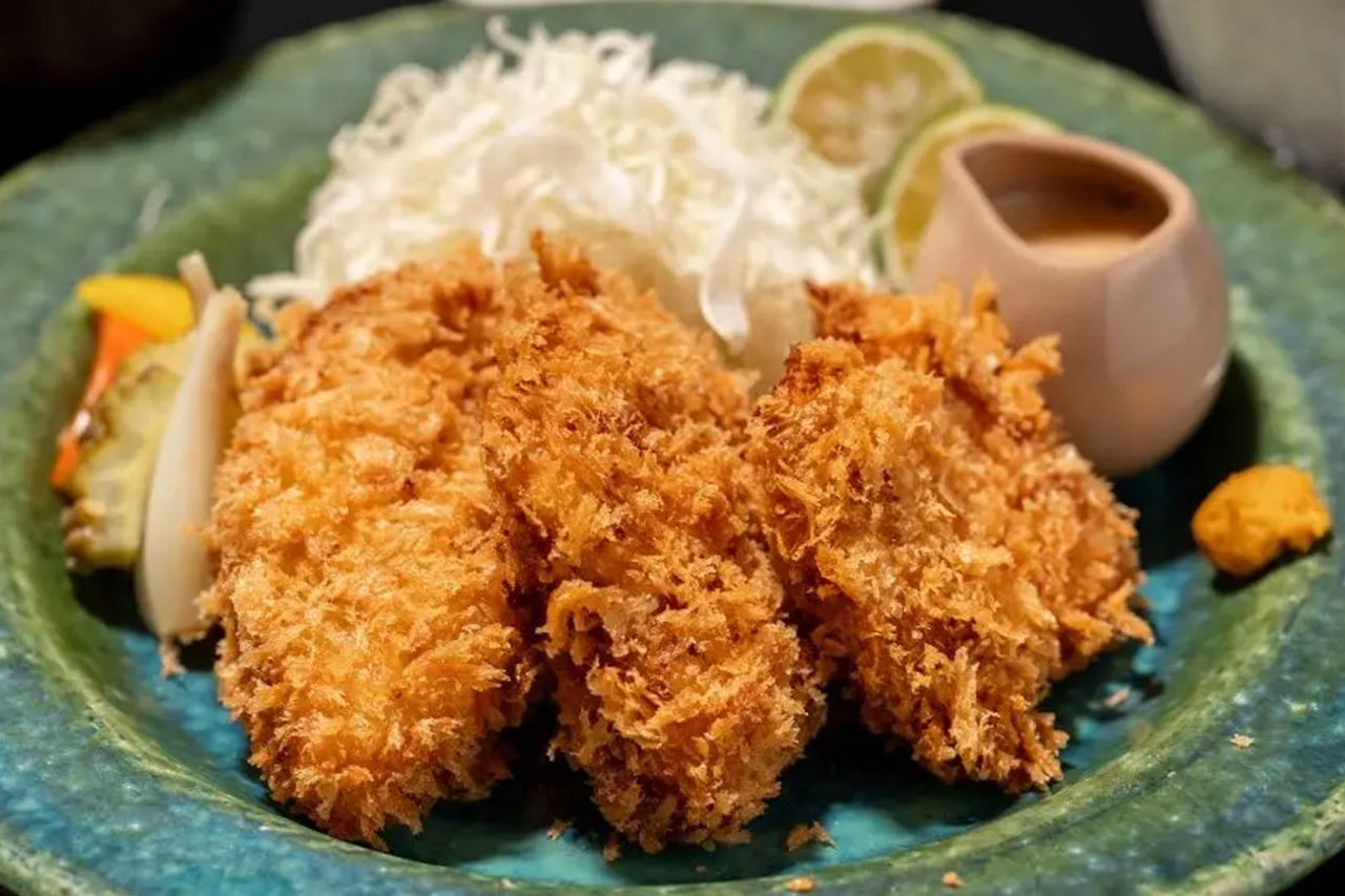 沖縄県産素材が満載！朝は”豚汁定食”昼は”とんかつ”夜は”クラフトビール”！？とんかつ専門店「やえかつ」（石垣市）