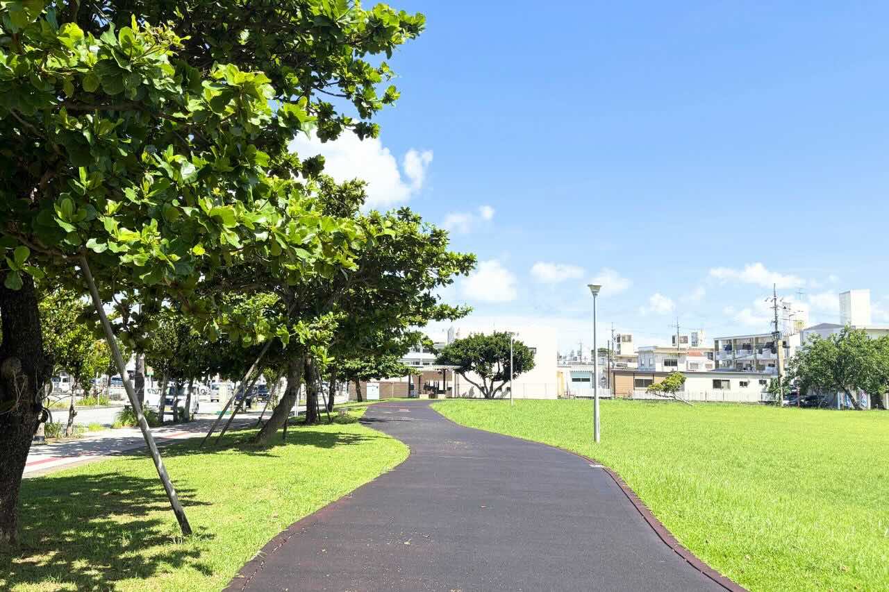 美里公園_沖縄市　
