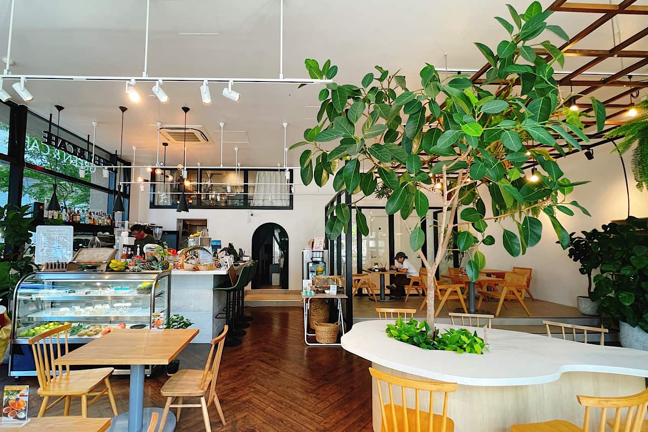 10種類以上のフルーツを贅沢に！「GREEN&CAFE（グリーンアンドカフェ）」で味わう癒しのモーニング（那覇市）