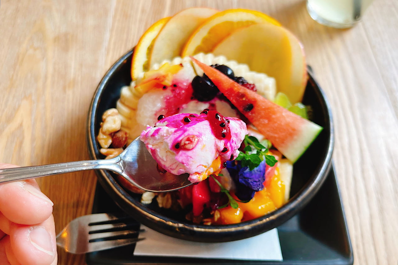 10種類以上のフルーツを贅沢に！「GREEN&CAFE（グリーンアンドカフェ）」で味わう癒しのモーニング（那覇市）