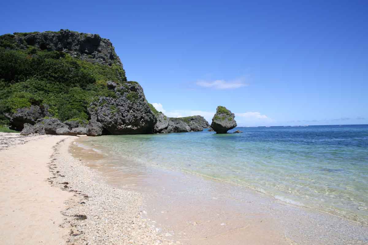 CM・ドラマ撮影地！ウミガメが産卵に訪れる宮城島の秘境「アクナ浜ビーチ」（うるま市）