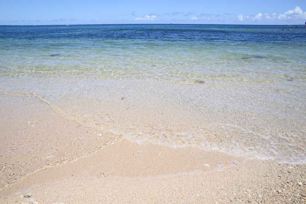 CM・ドラマ撮影地！ウミガメが産卵に訪れる宮城島の秘境「アクナ浜ビーチ」（うるま市）