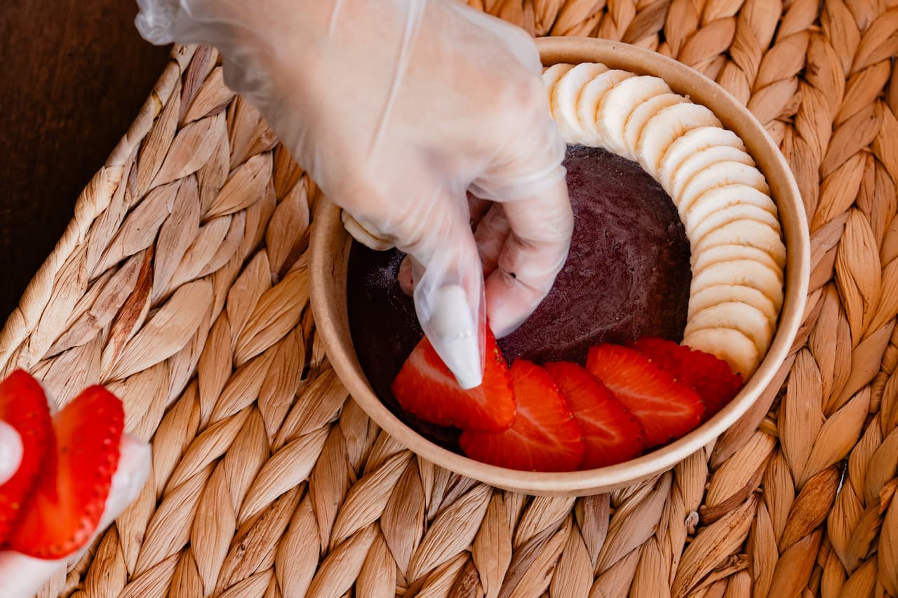青い空!青い海!アサイーボウルの絶景カフェ「なんくるKITCHEN」(今帰仁村・古宇利島)