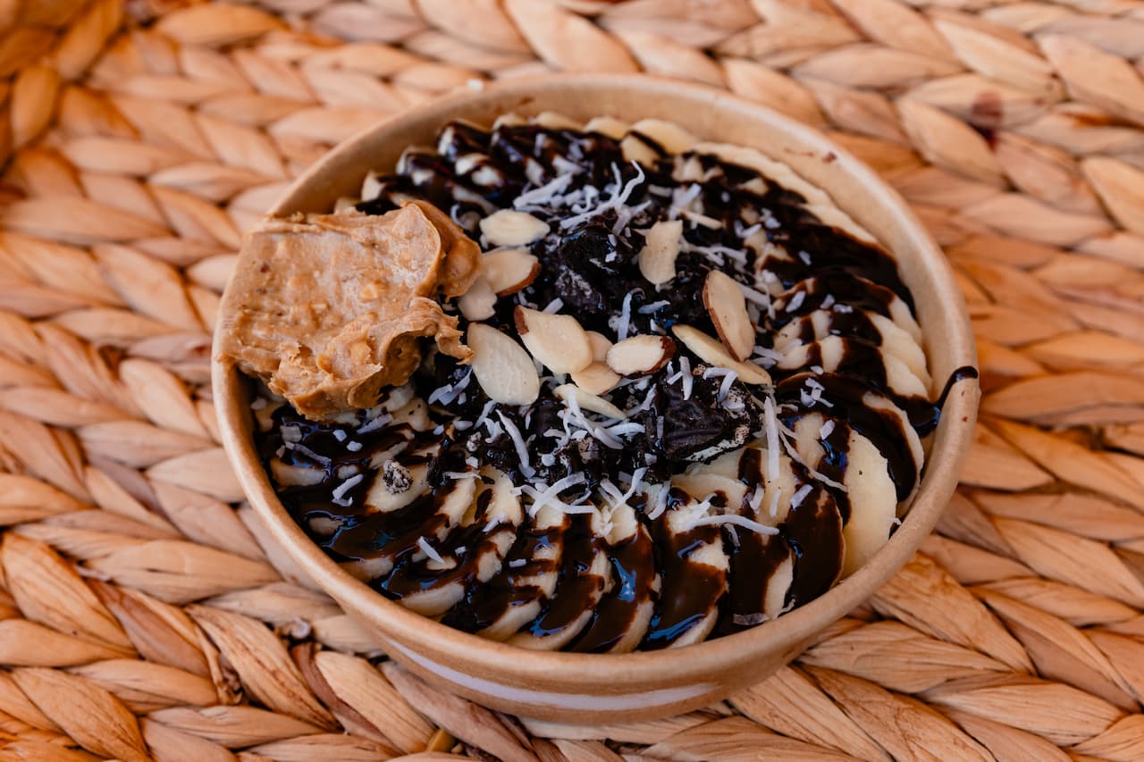青い空!青い海!アサイーボウルの絶景カフェ「なんくるKITCHEN」(今帰仁村・古宇利島)