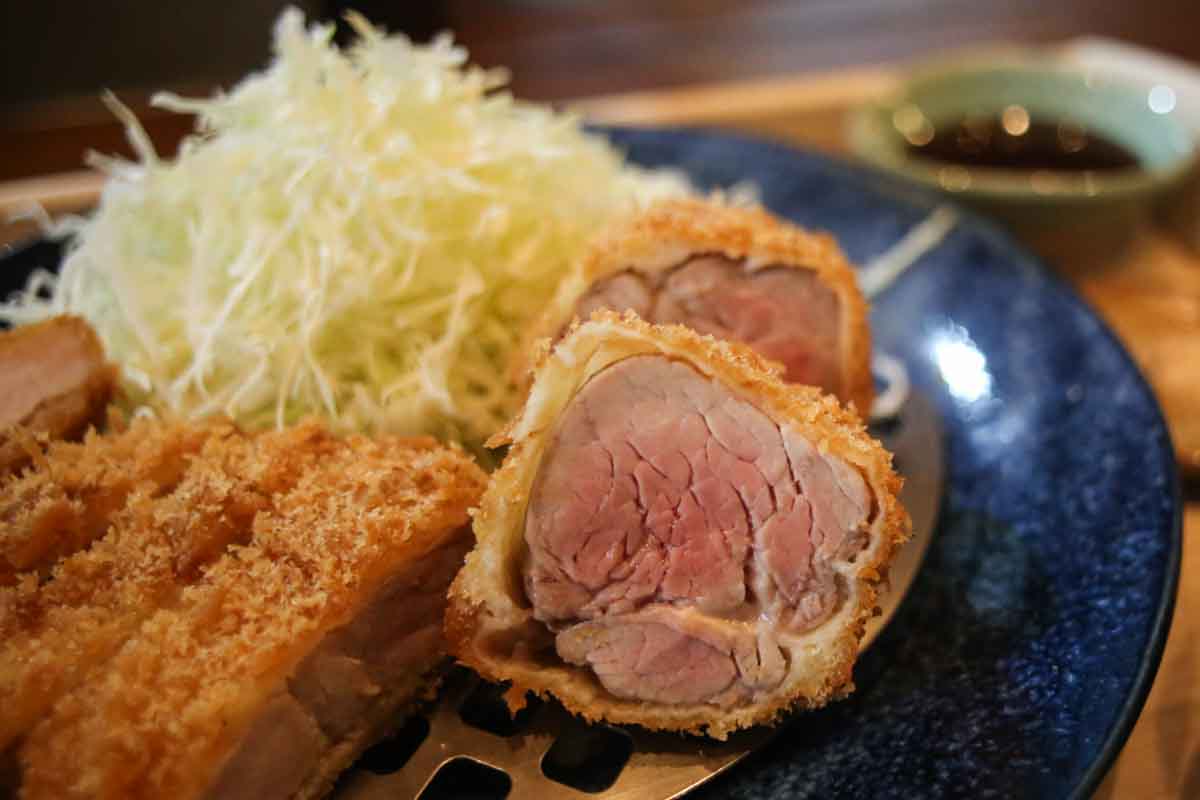 ロースカツ・ヒレカツは分厚いのにやわらか！やんばる島豚あぐーのしゃぶしゃぶはご褒美ランチにぴったり！「夏めく」で県産豚の魅力を堪能しよう（那覇市）