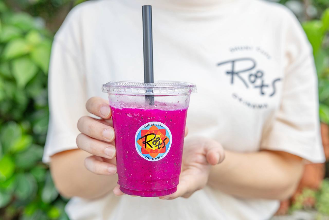 沖縄の恵みを1杯に。「首里Cafe Roots」のジュースでホッとする癒しの時間（那覇市）
