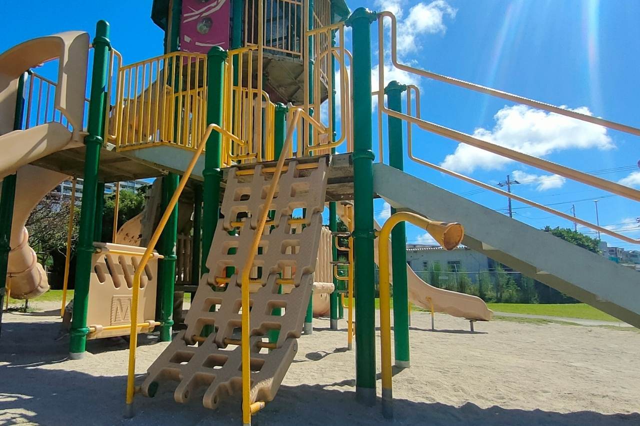 比屋良川公園_宜野湾市