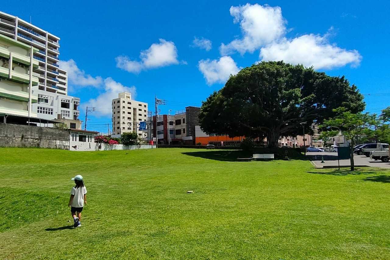 比屋良川公園_宜野湾市