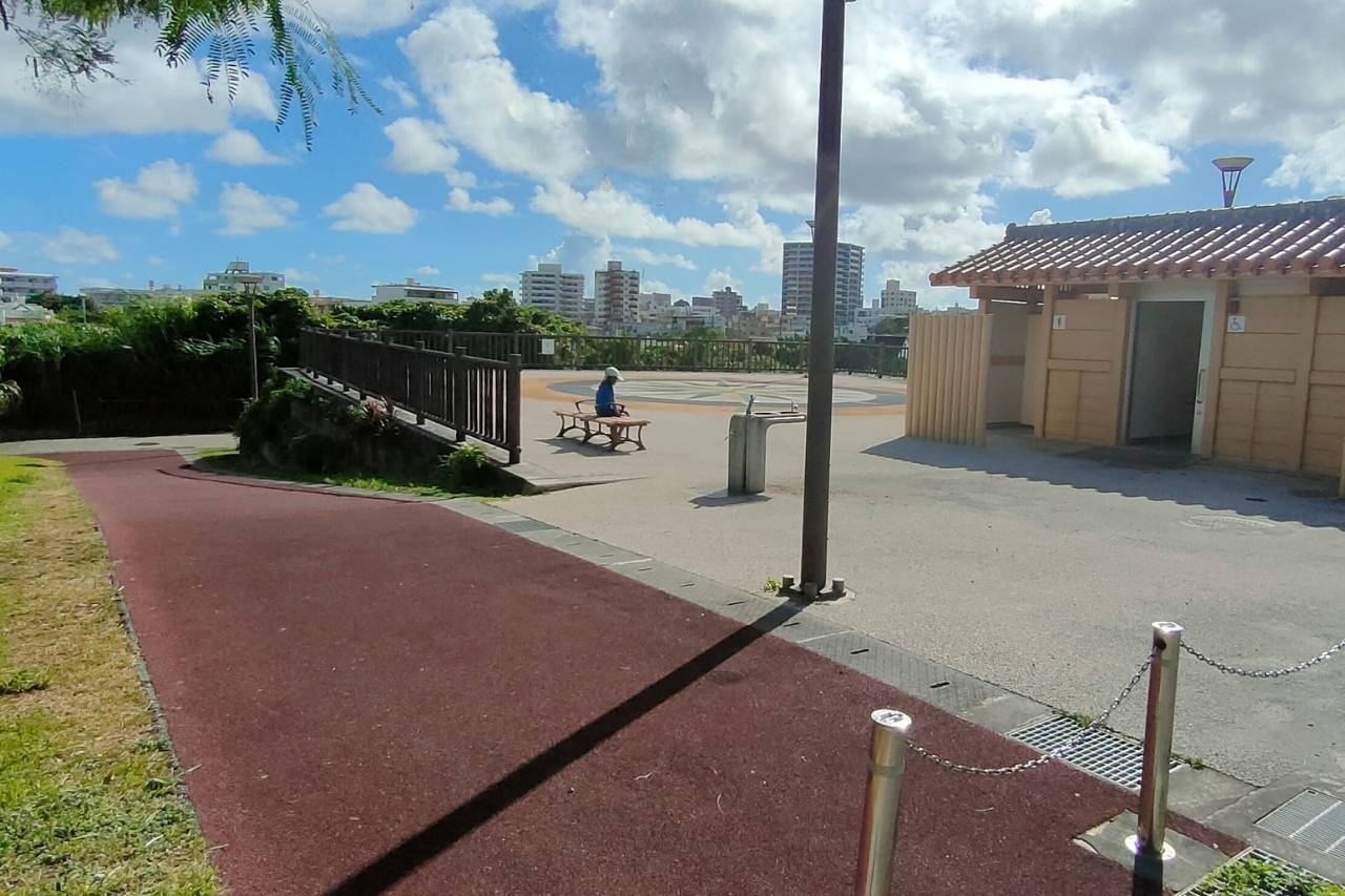 比屋良川公園_宜野湾市