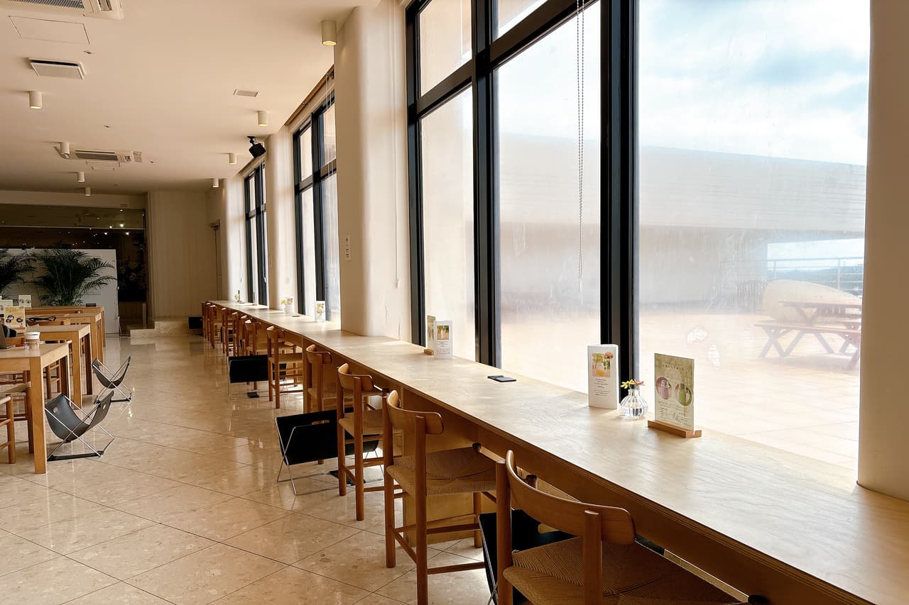 「暮らしの発酵DELI&CAFE（デリ アンド カフェ）」で過ごすこだわりの食と安らぎの朝時間（北中城村）