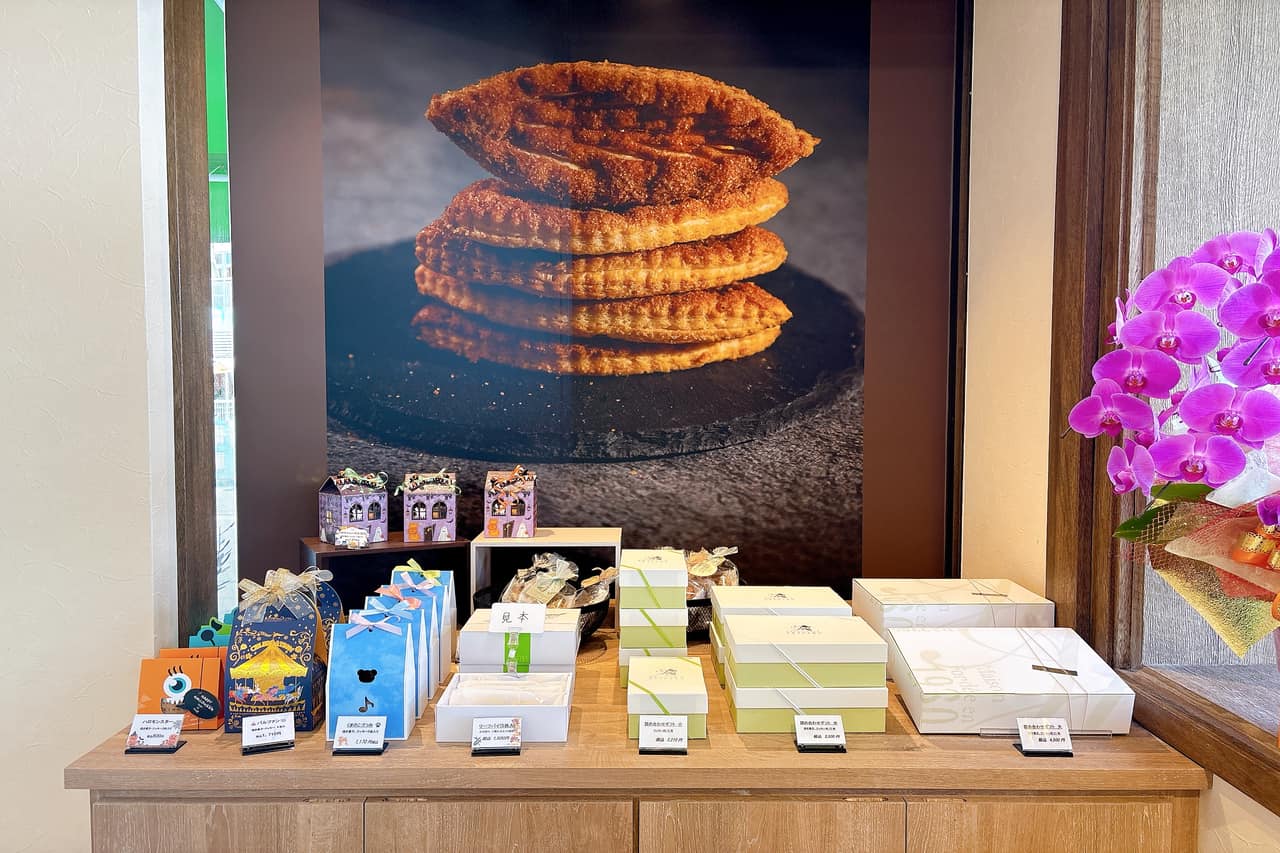 創業95年、受け継がれる甘い伝統・四代続く「パティスリーAKAHIRO（アカヒロ）佐敷店」が紡いだ、笑顔の輪（南城市）