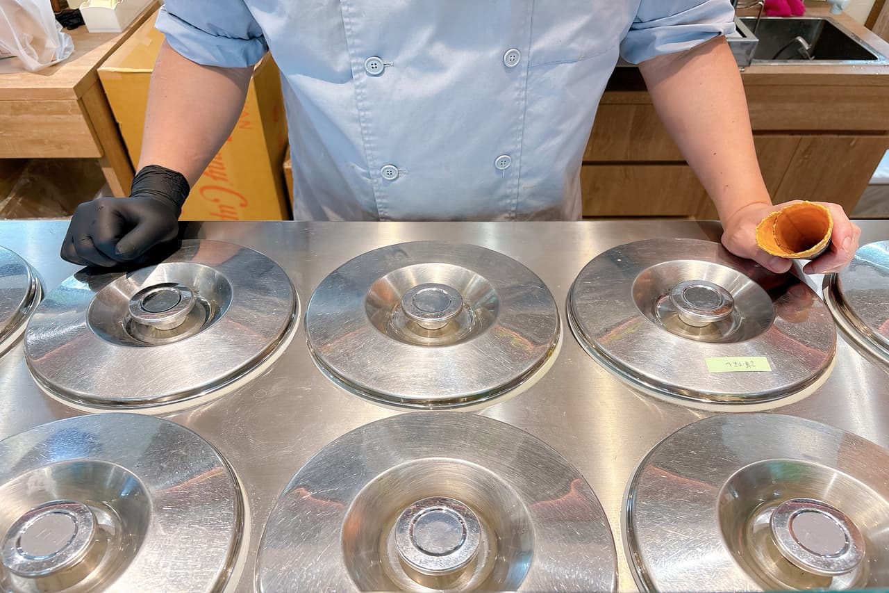 創業95年、受け継がれる甘い伝統・四代続く「パティスリーAKAHIRO（アカヒロ）佐敷店」が紡いだ、笑顔の輪（南城市）