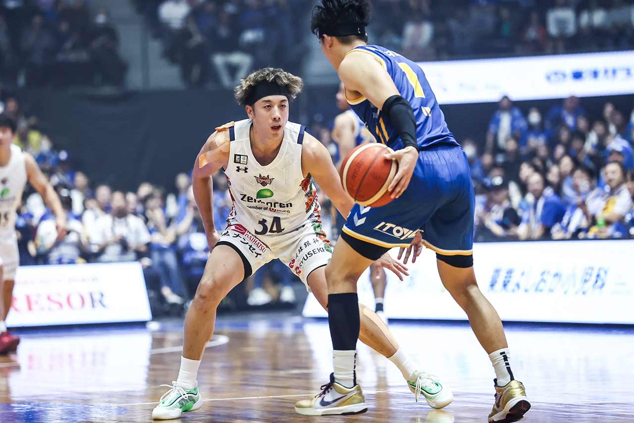 波を作れても、うねりにならない。キングスが一度もリードを奪えず連勝ストップ…要所での「オフェンス停滞」を打破する鍵は?