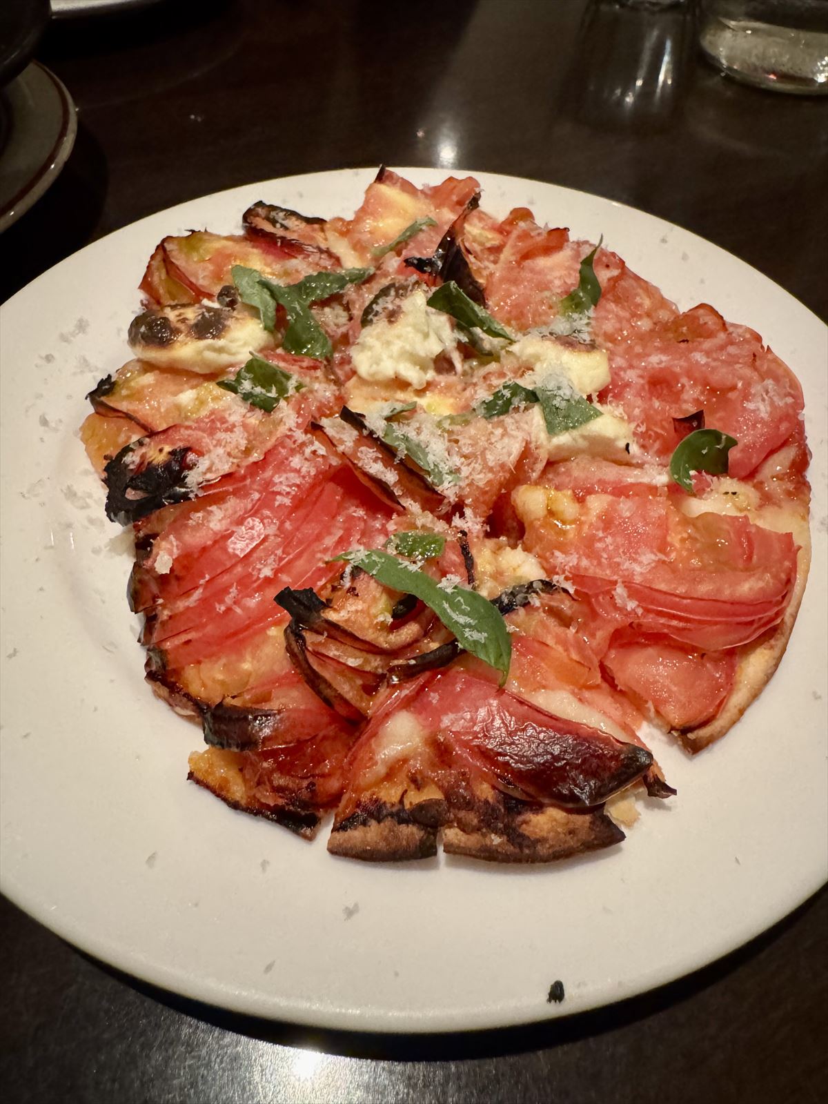 国際通り裏、リーズナブルな隠れた名店「パーラーアスナロ」でしっぽり飲む夜~キャンヒロユキの「とー、飲み歩きやってみよう」〜