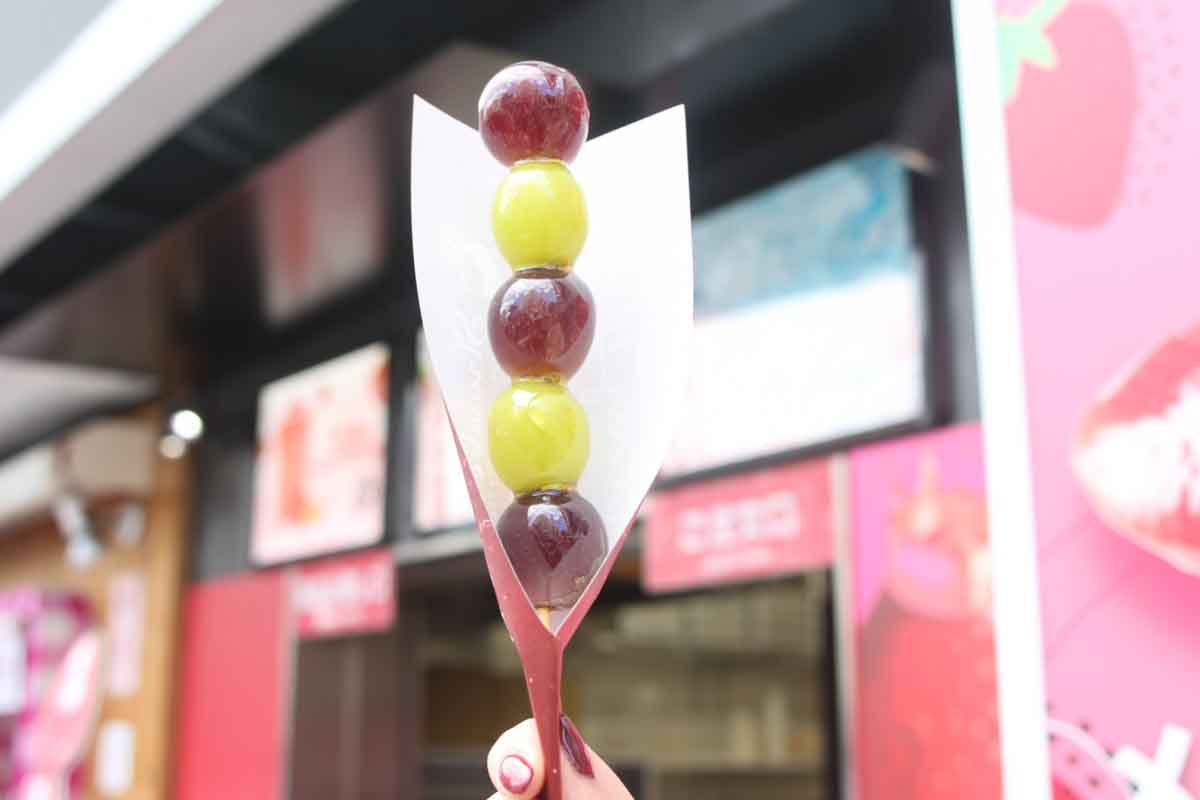 乙女心くすぐる味わいと宝石のような輝き！いちご飴・フルール飴を気軽に楽しめる「Strawberry Fetish（ストロベリーフェチ）」（那覇市）