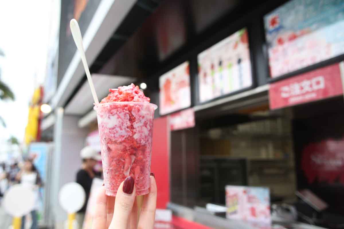 乙女心くすぐる味わいと宝石のような輝き！いちご飴・フルール飴を気軽に楽しめる「Strawberry Fetish（ストロベリーフェチ）」（那覇市）