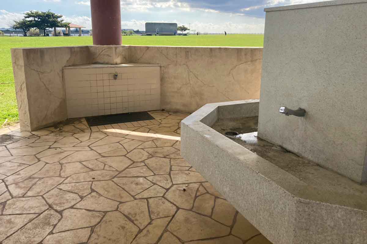 太陽が映える絶景スポット！豊崎海浜公園「美らSUNビーチ」の開放感と多機能性（豊見城市）