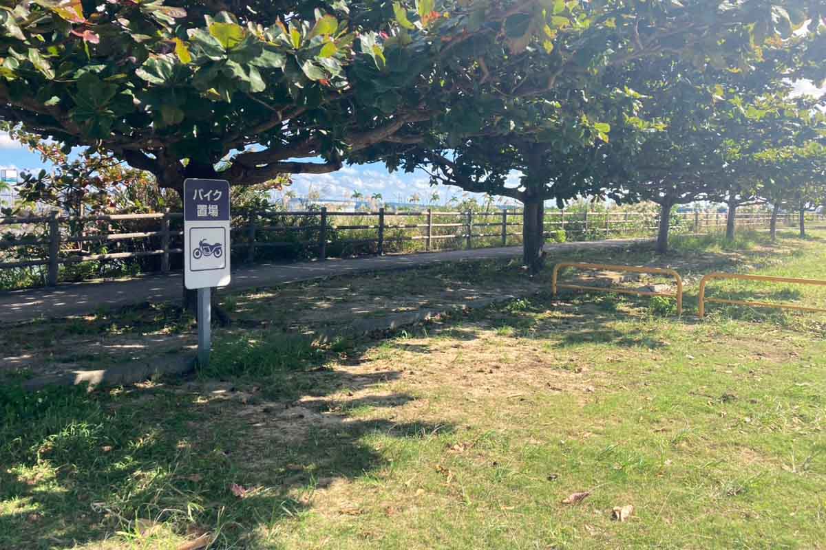 太陽が映える絶景スポット！豊崎海浜公園「美らSUNビーチ」の開放感と多機能性（豊見城市）